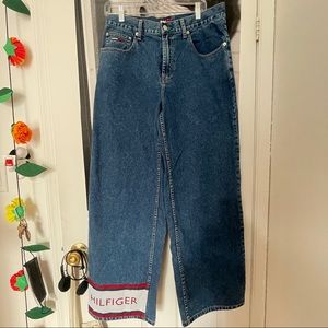 VINTAGE TOMMY HILFIGER BAGGY JEANS
